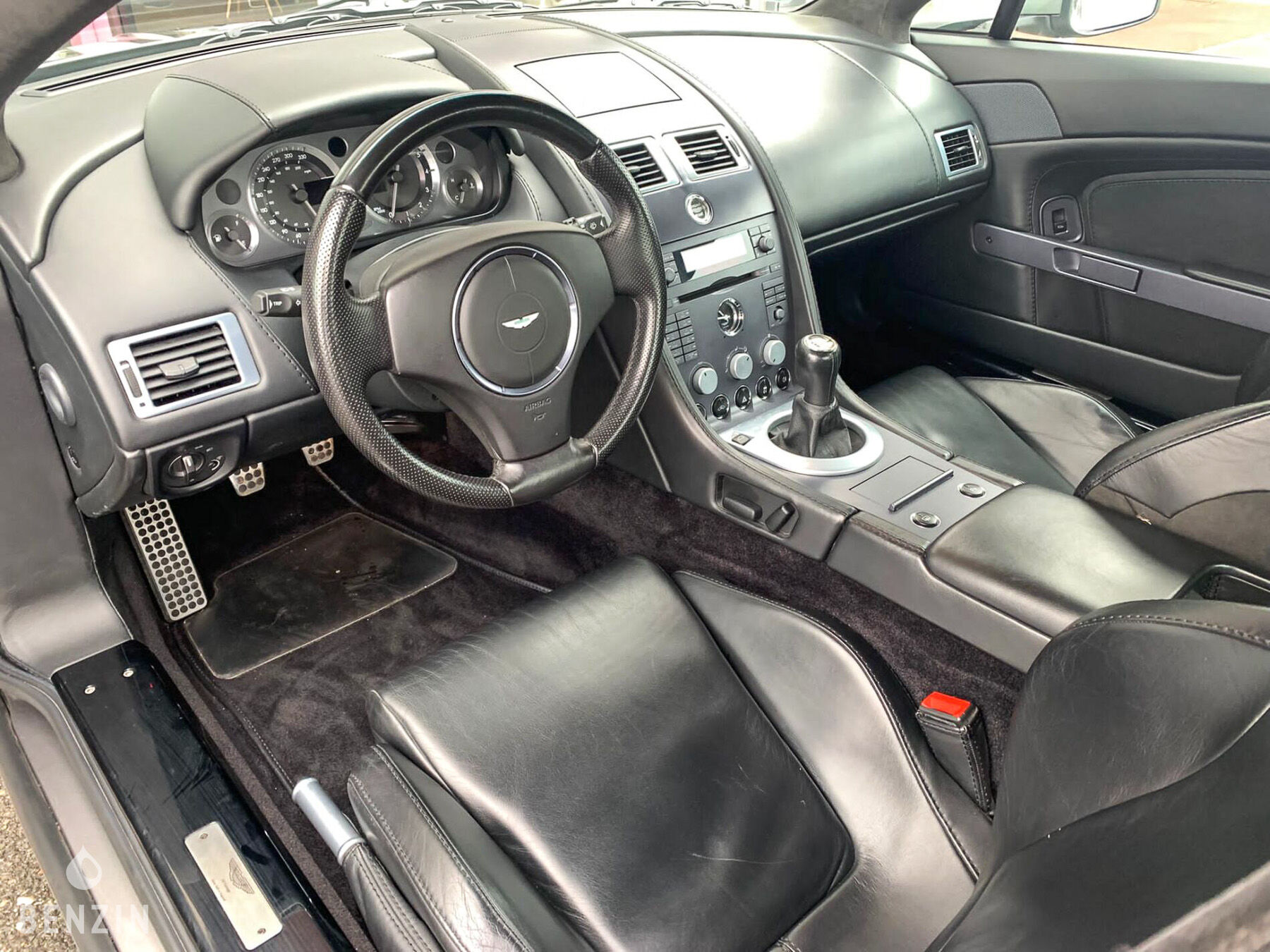 ASTON MARTIN V8 VANTAGE OCCASION A VENDRE FOR SALE EN VENTA IN VENDITA ZU VERKAUFEN TE KOOP