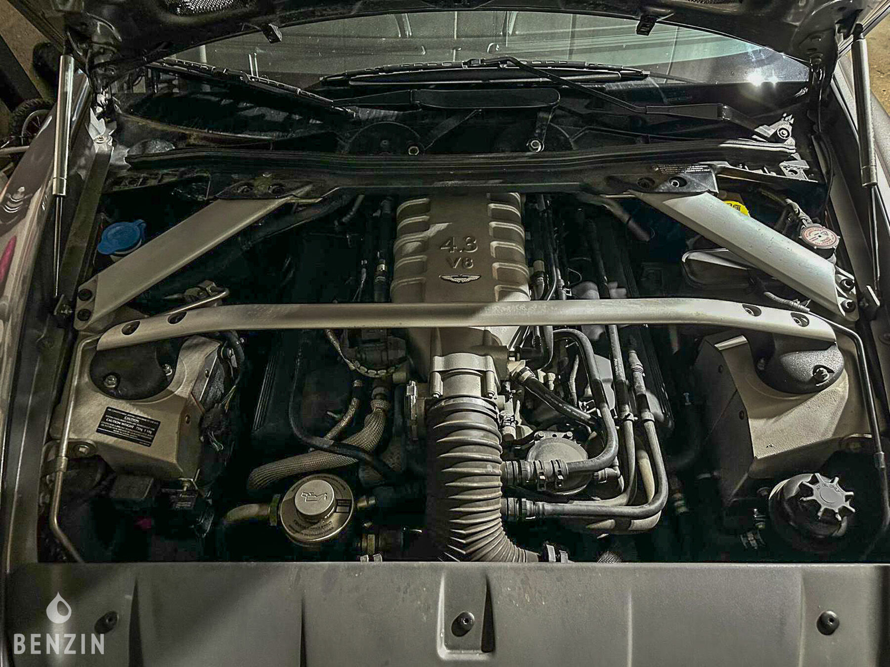 ASTON MARTIN V8 VANTAGE OCCASION A VENDRE FOR SALE EN VENTA IN VENDITA ZU VERKAUFEN TE KOOP