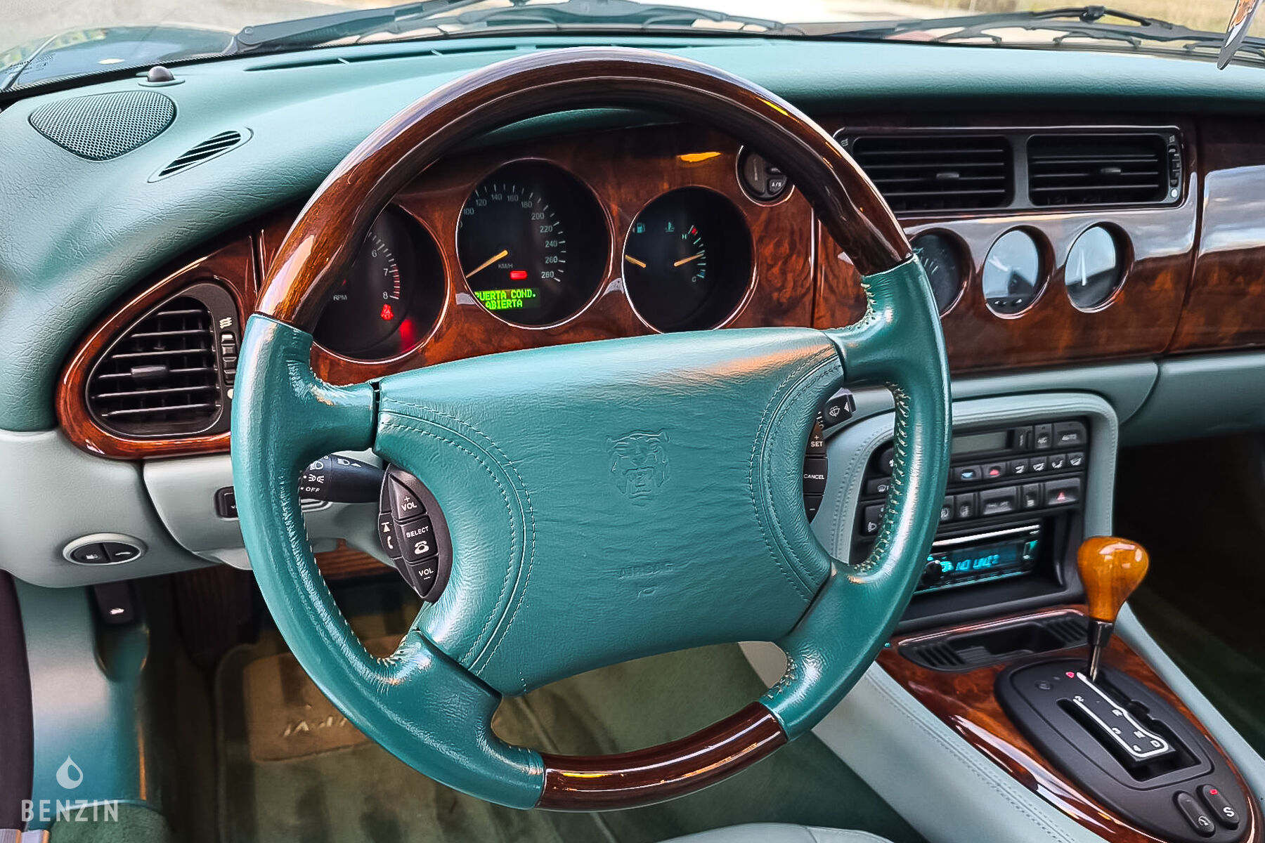 Jaguar XK8 Coupé occasion à vendre se vende for sale te koop zu verkaufen Jaguar XK8 Coupé occasion à vendre se vende for sale te koop zu verkaufen