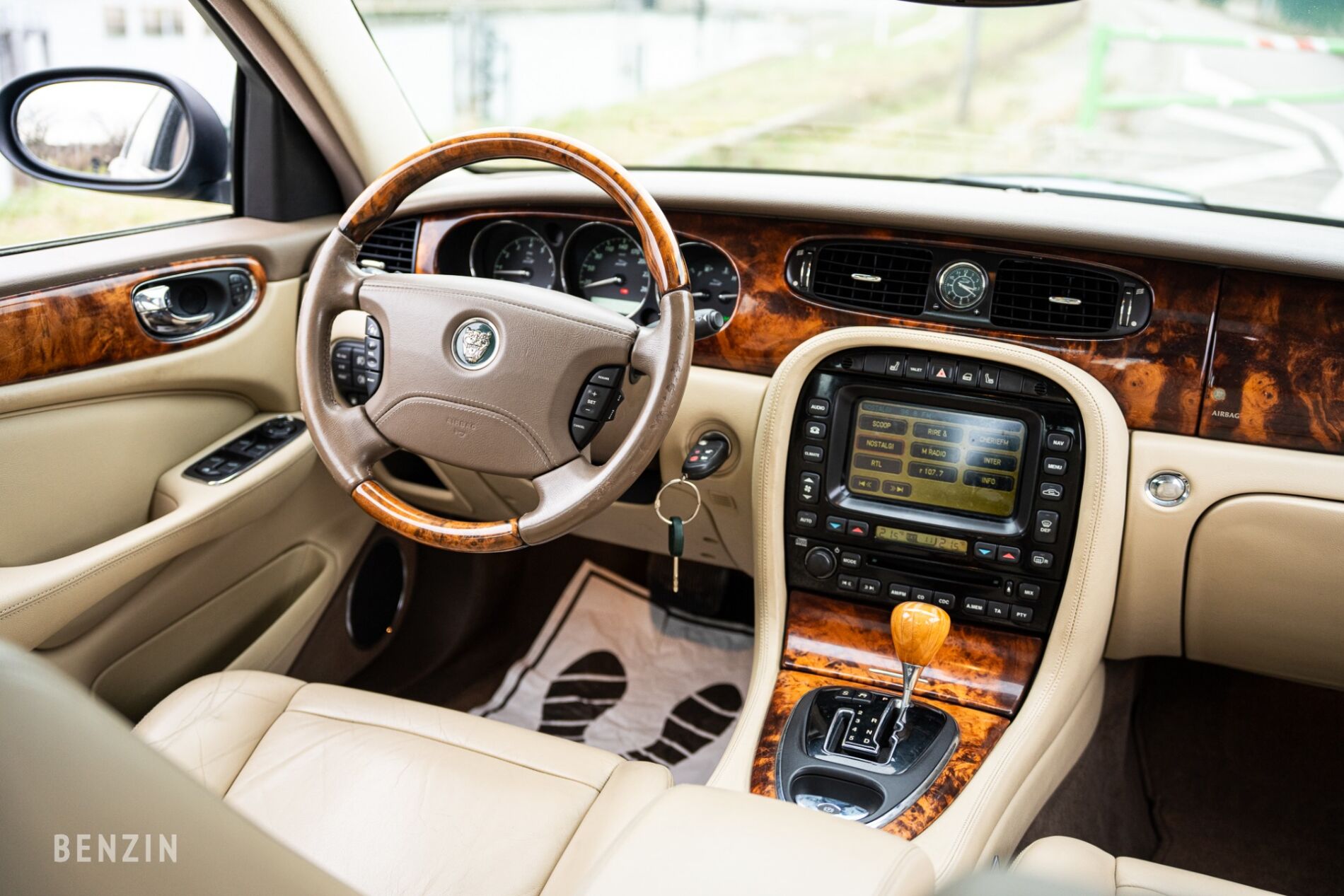 JAGUAR XJ V8 3.5 OCCASION A VENDRE FOR SALE EN VENTA IN VENDITA ZU VERKAUFEN TE KOOP