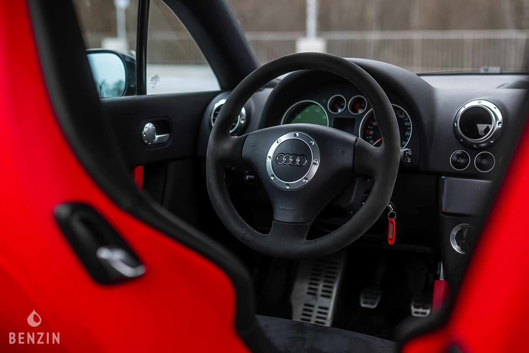 Audi TT Quattro Sport à vendre te koop to sell zu verkaufen se vende en vendita