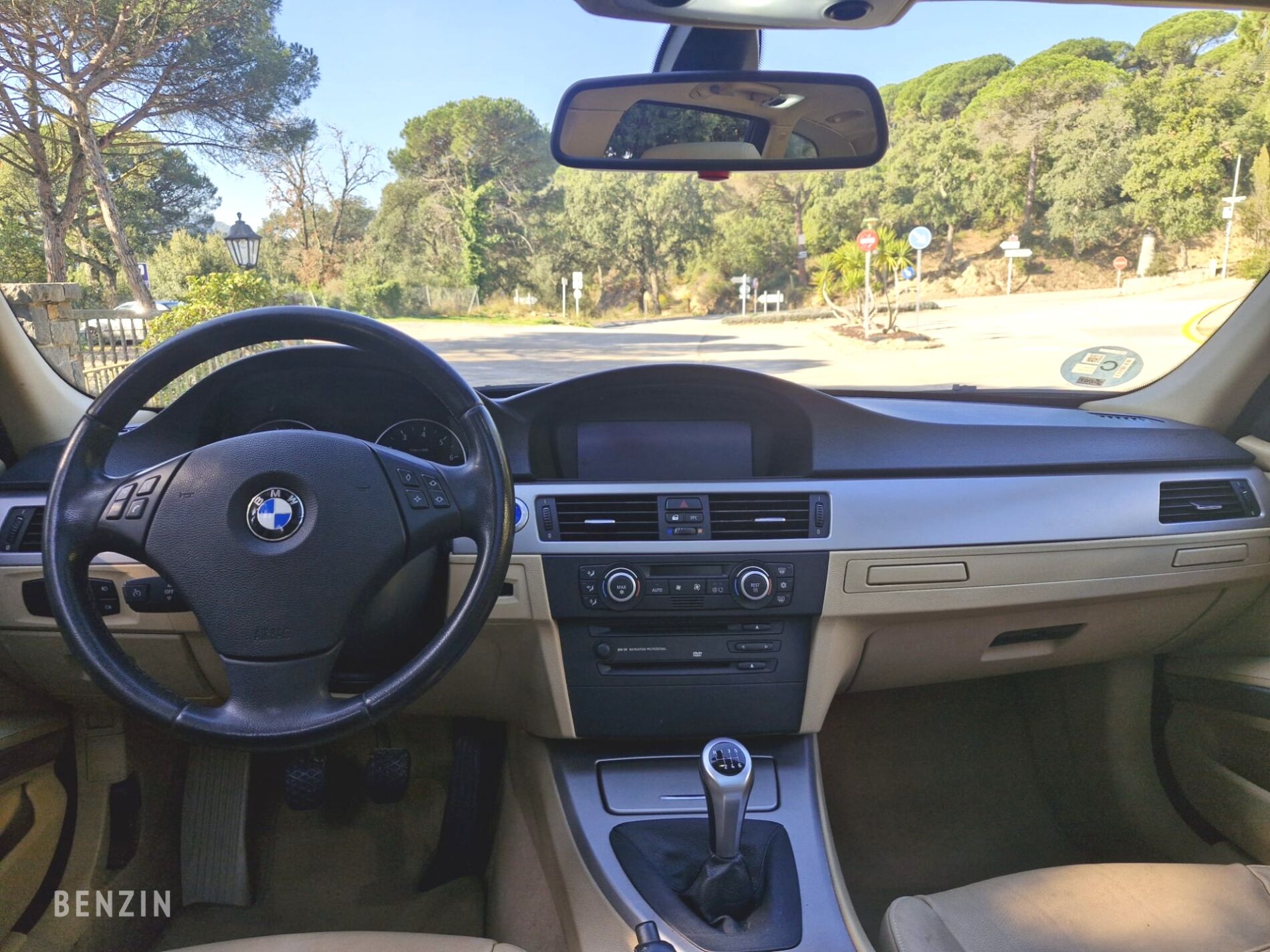 BMW 325i Touring (E91) BMW 325i Touring (E91)