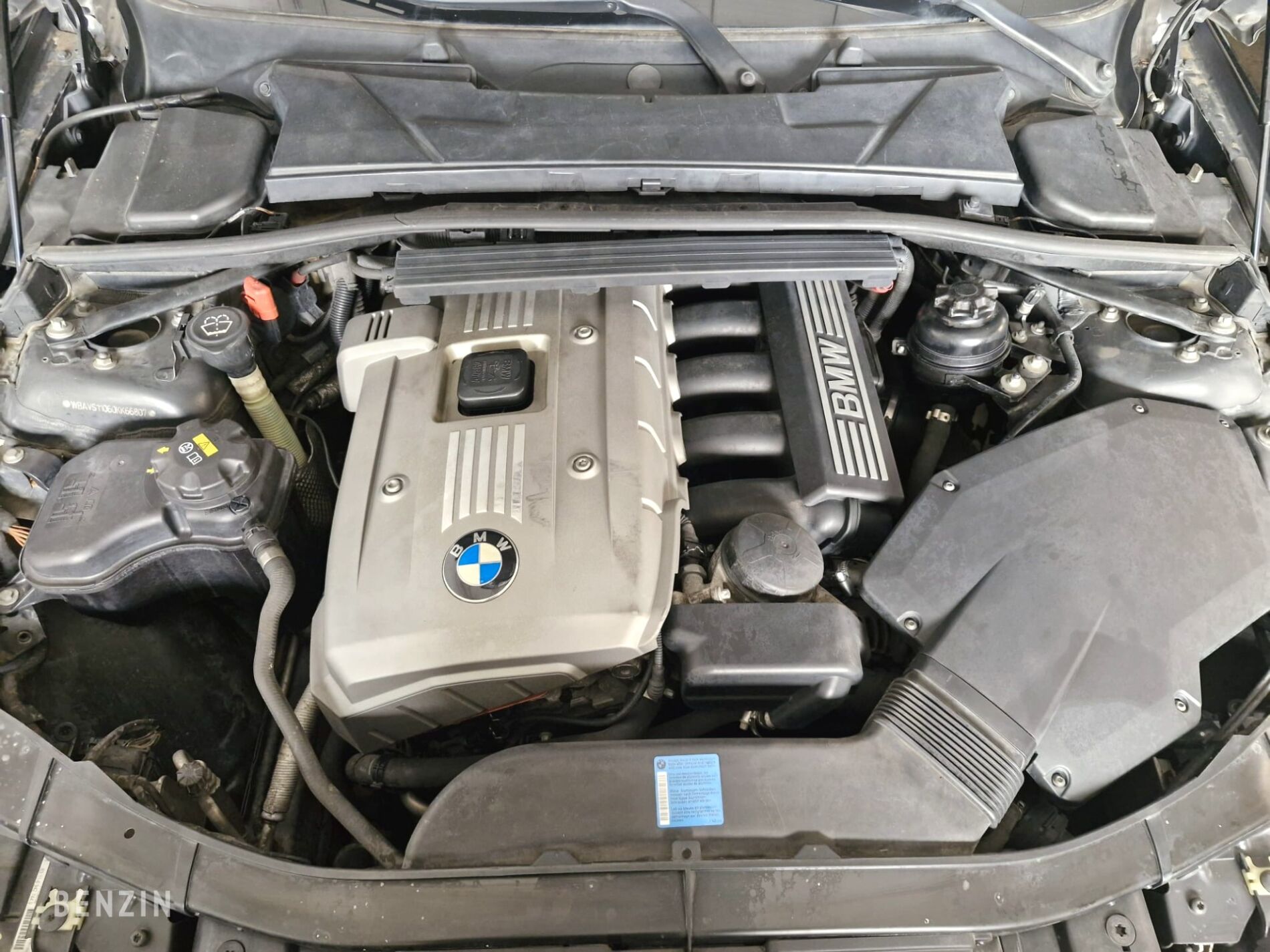 BMW 325i Touring (E91) BMW 325i Touring (E91)