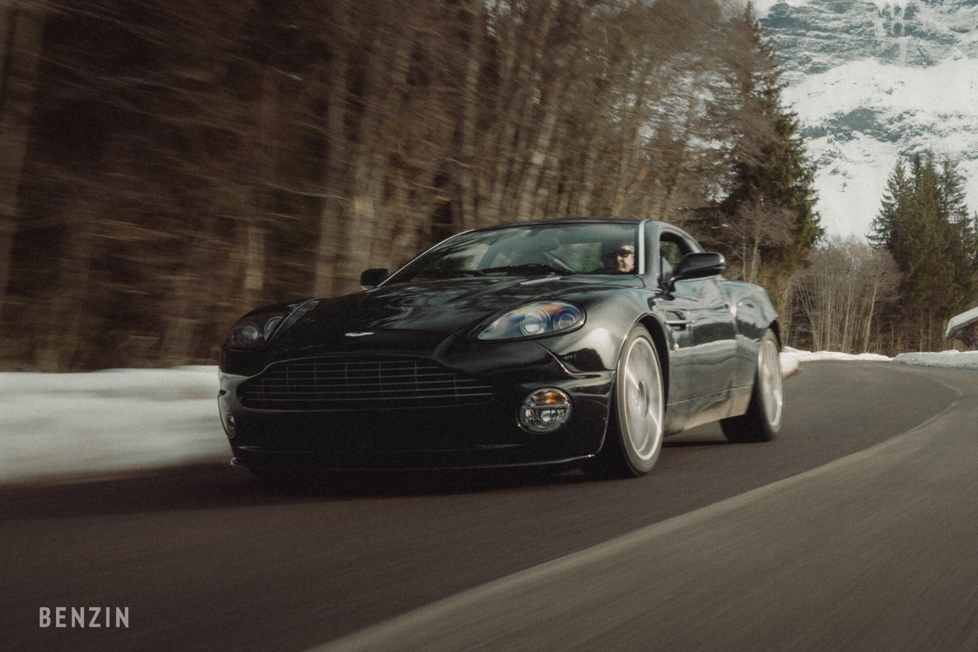 Aston Martin Vanquish S - 2007