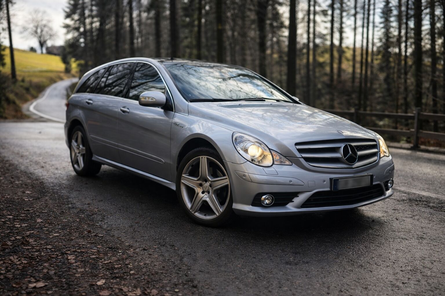 Mercedes-Benz R63 AMG - 2006