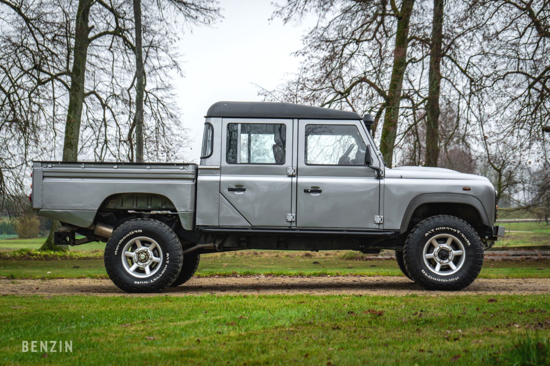 Land Rover Defender HCPU 130 à vendre te koop to sell zu verkaufen se vende en vendita