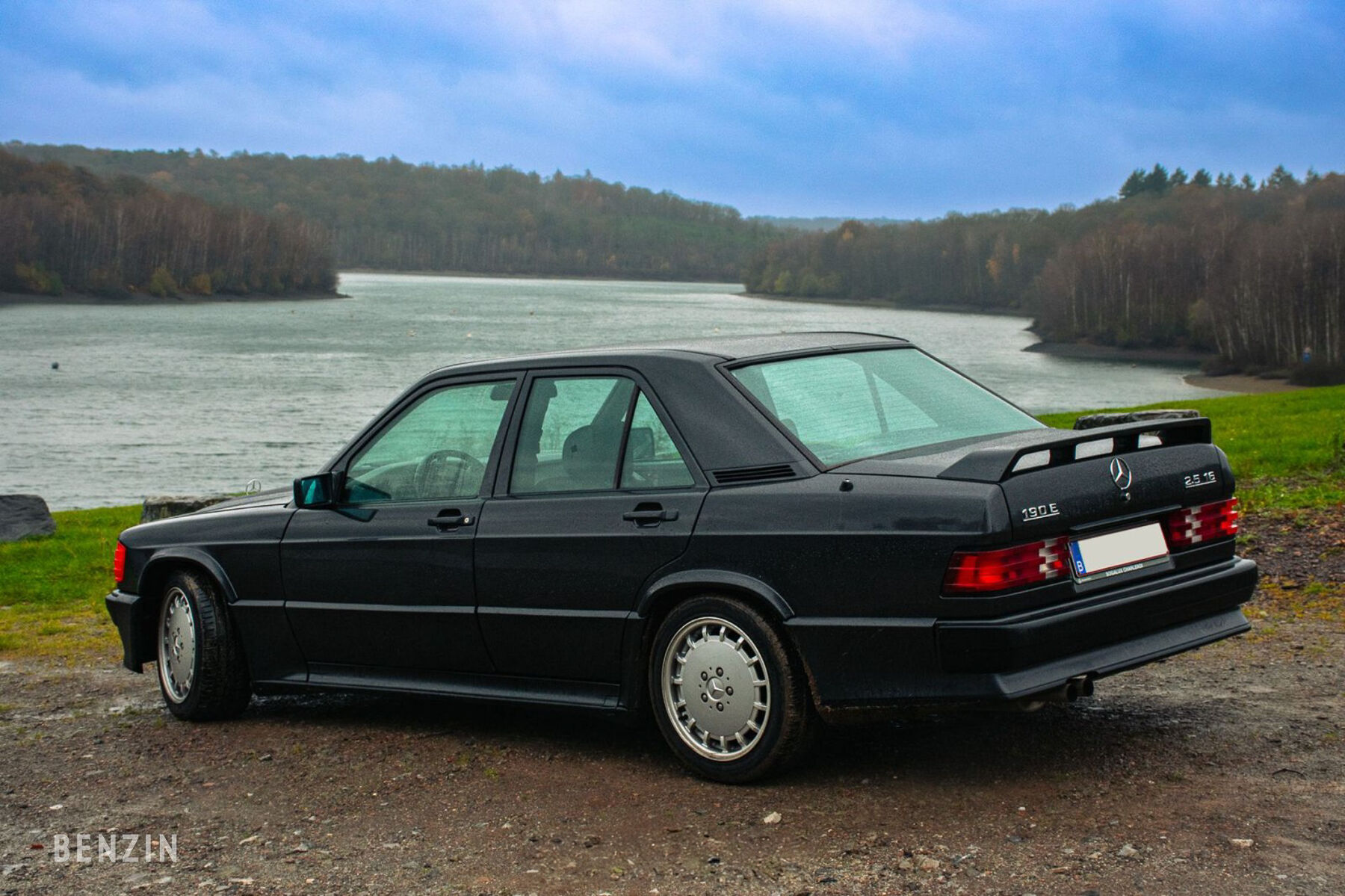  Mercedes-Benz 190E 2.5-16 