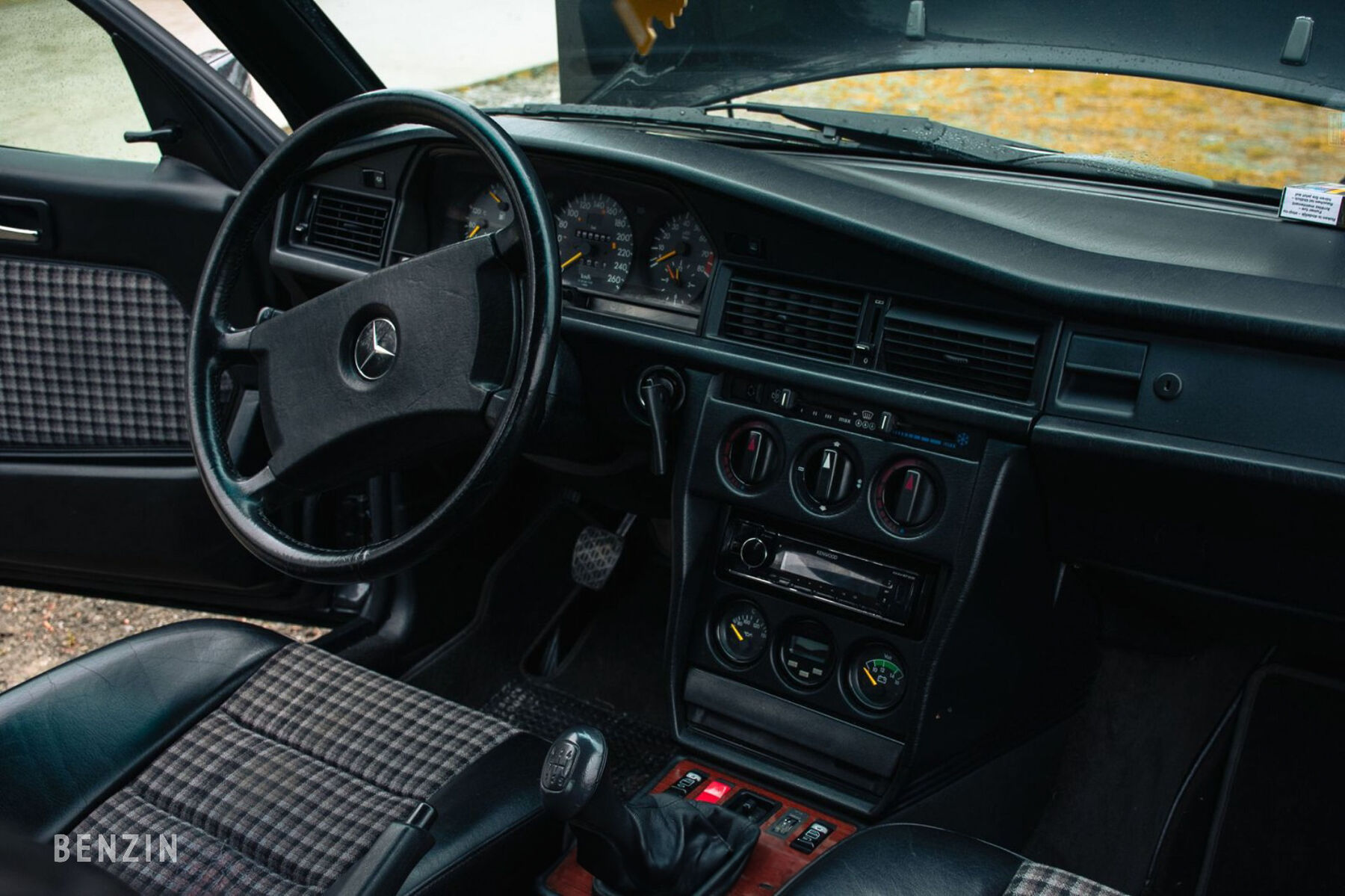  Mercedes-Benz 190E 2.5-16 