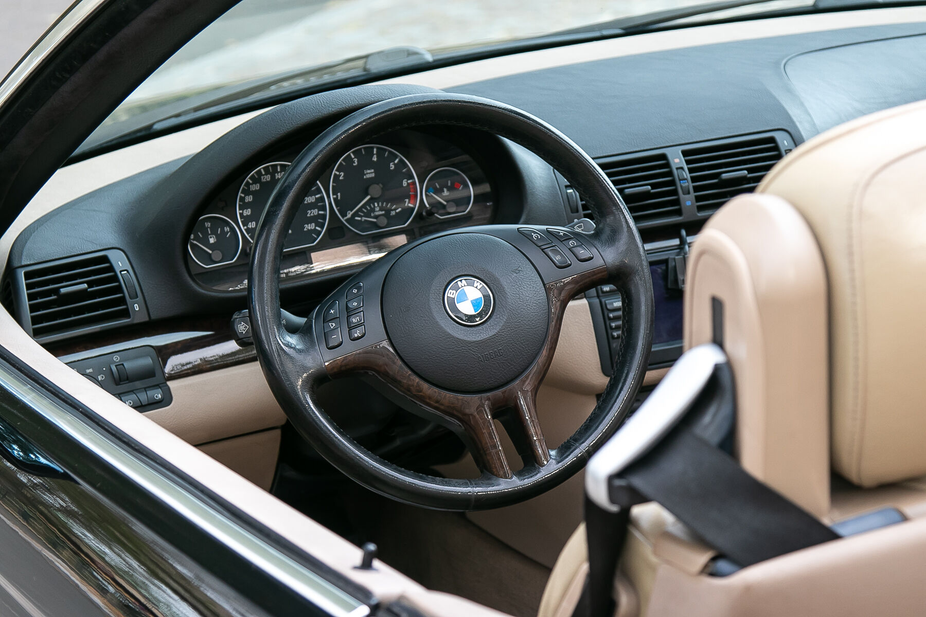 BMW 330ci e46 cabriolet occasion &agrave; vendre se vende for sale te koop zu verkaufen