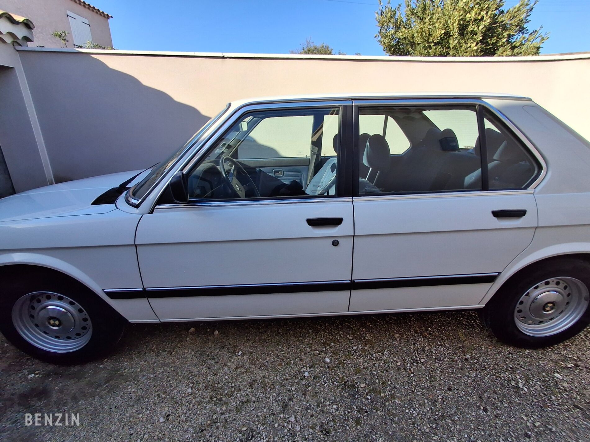 BMW 520i E28 26K Km - 1984