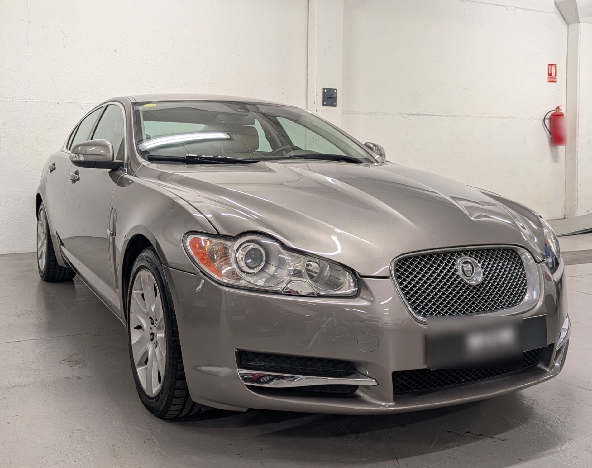 Jaguar XF 4.2 - 2008