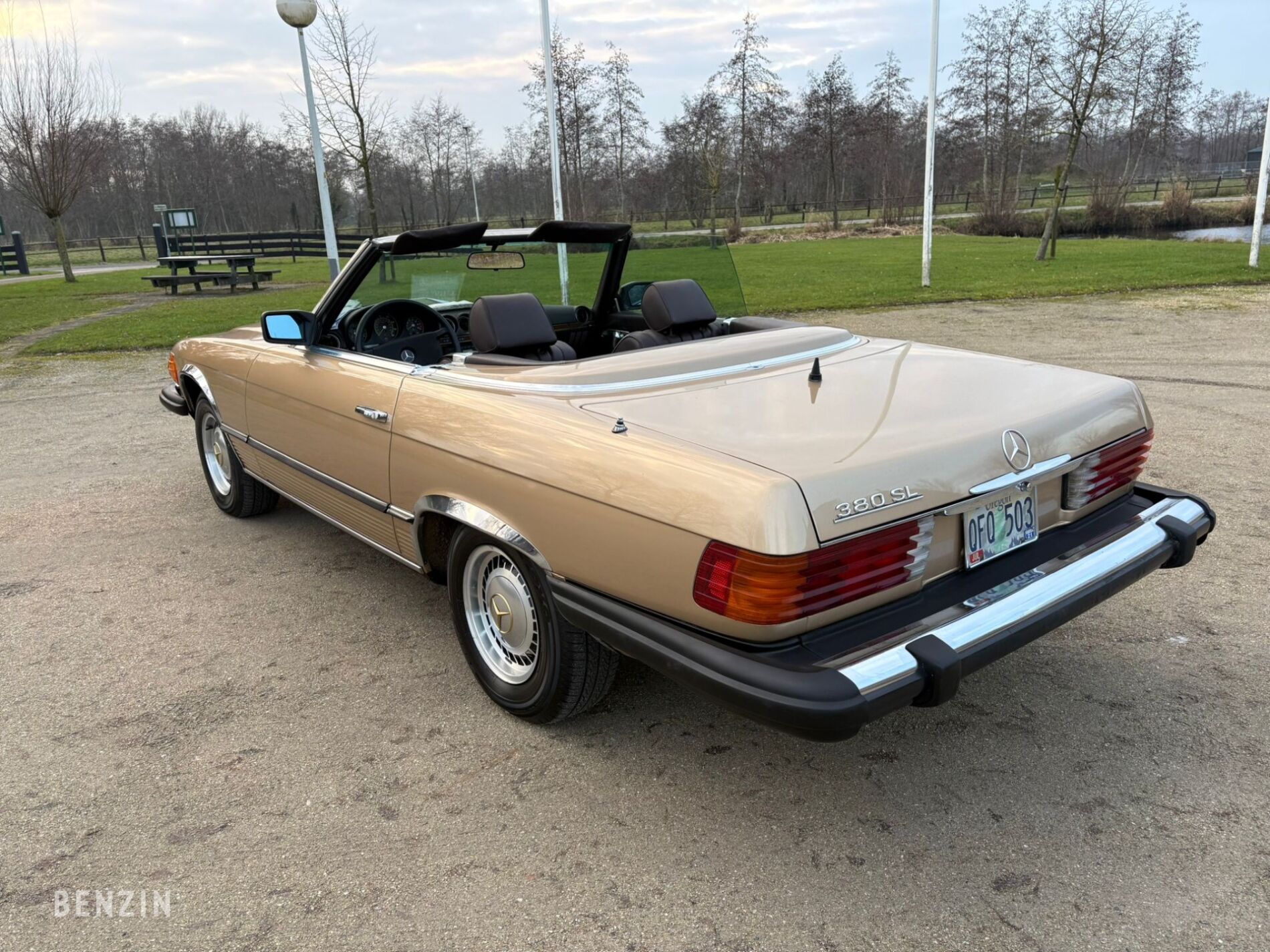 Mercedes-Benz 380 SL R107 - 1983