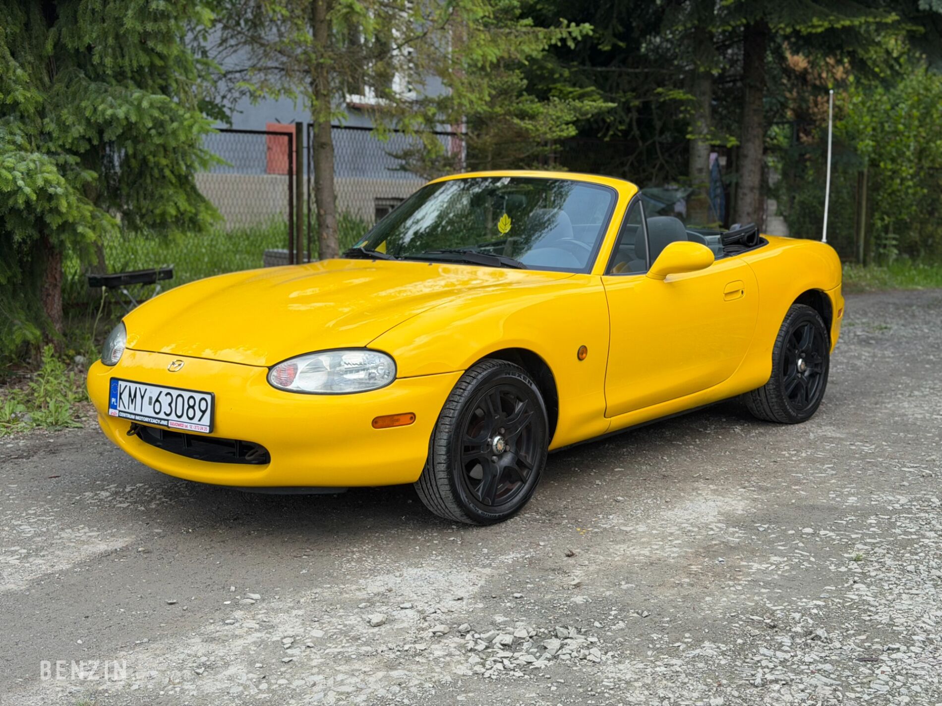 Mazda MX-5 NB Yellow California Edition - 2000