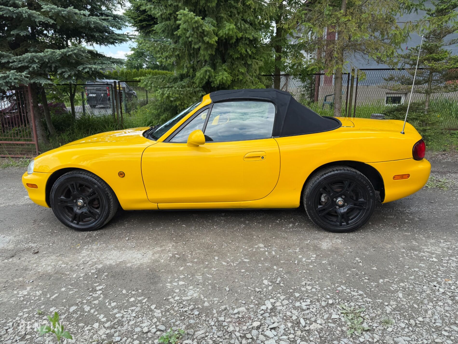MX-5 NB Yellow California Edition - 2000