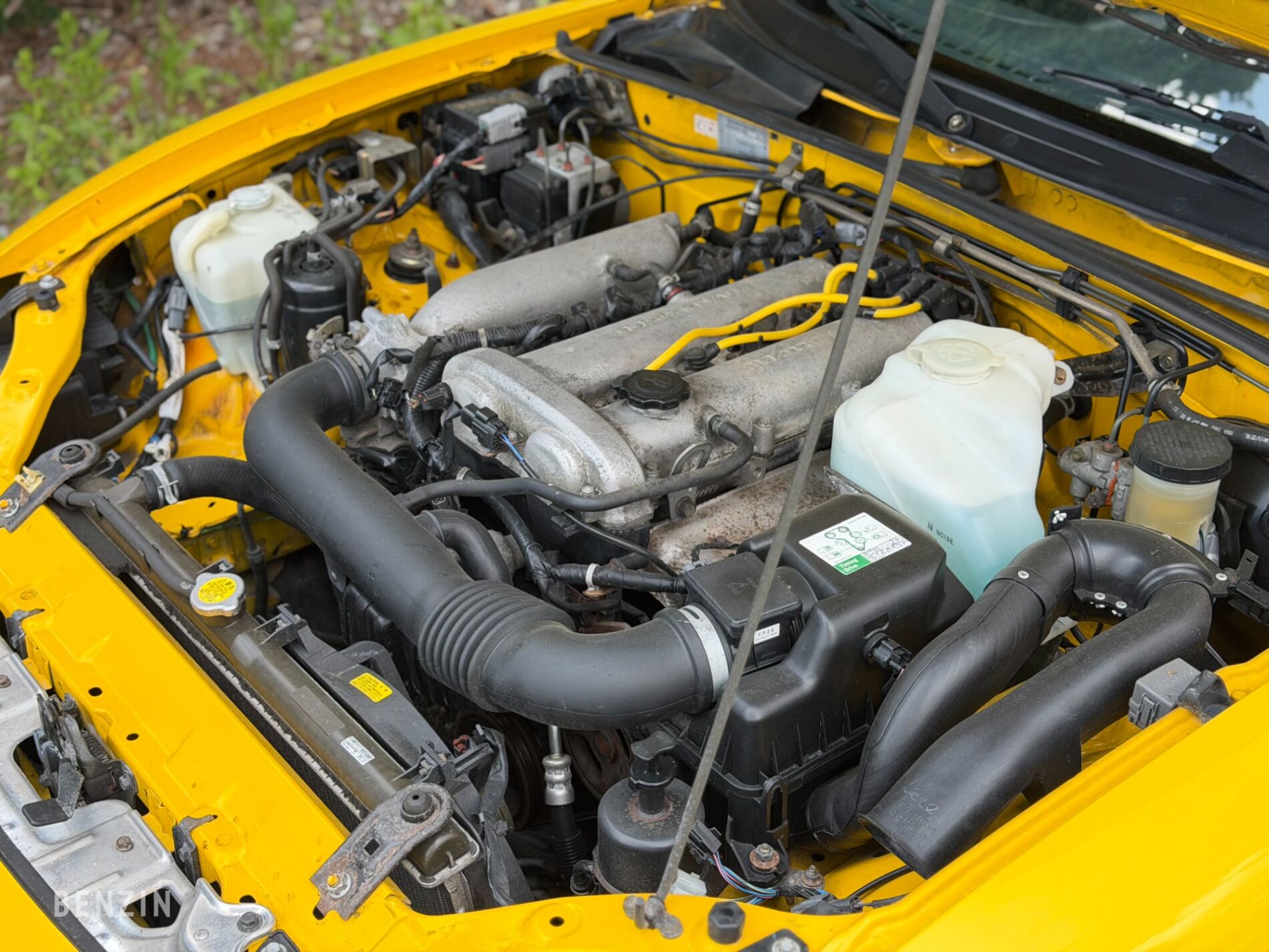 MX-5 NB Yellow California Edition - 2000