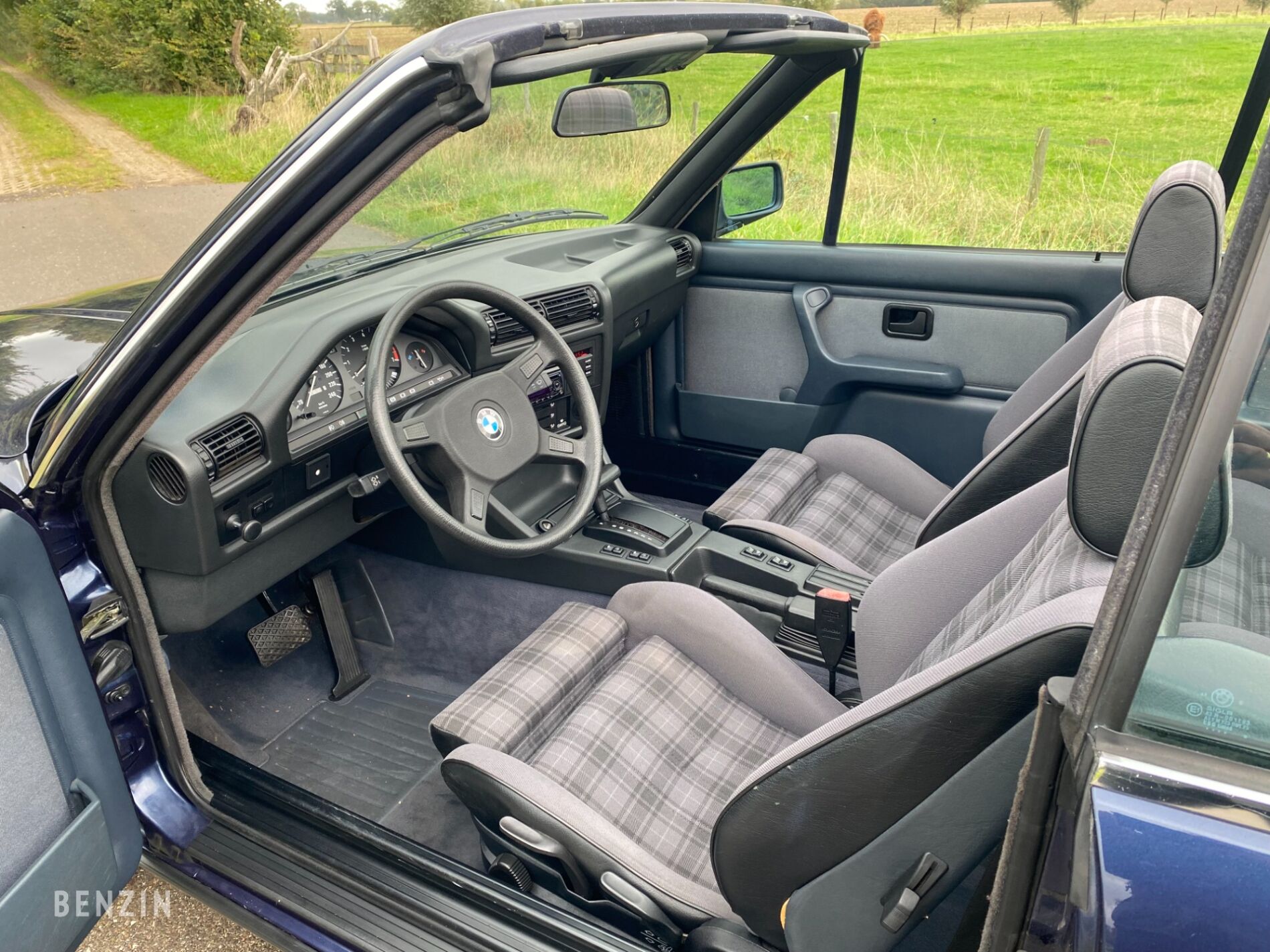 BMW 320i Cabriolet