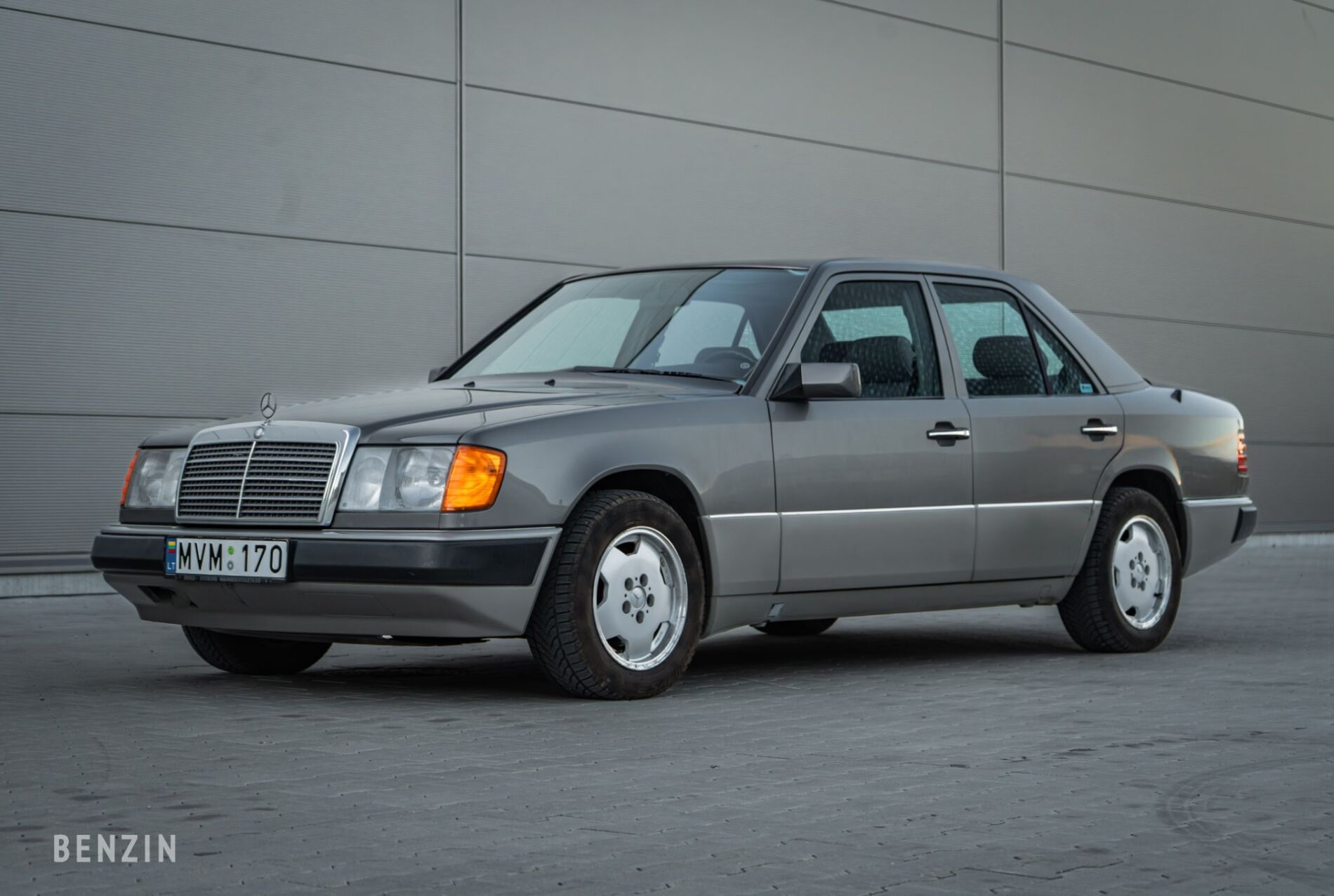 Mercedes-Benz 230E W124 - 1991