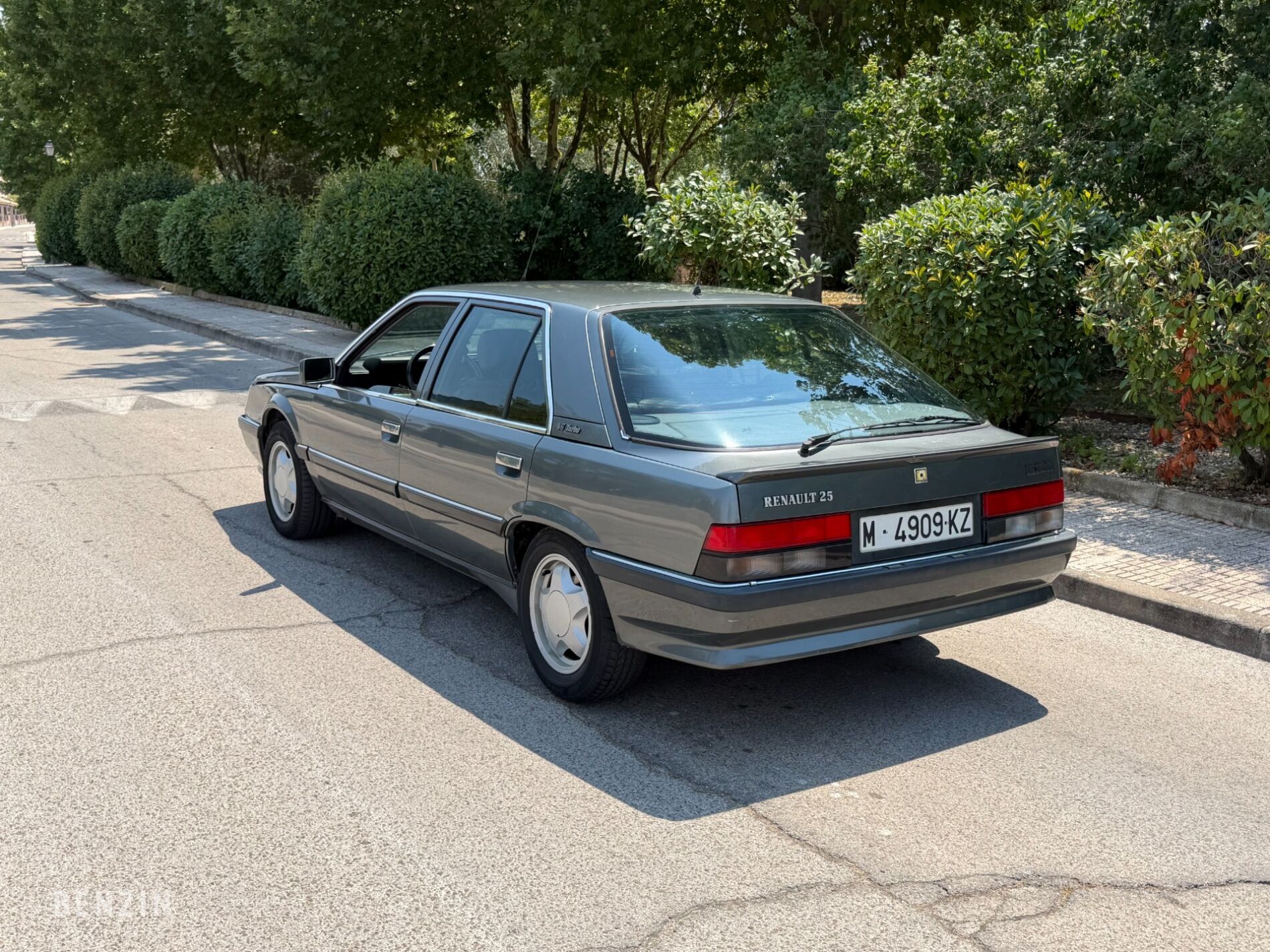  Renault 25 V6 Turbo 
