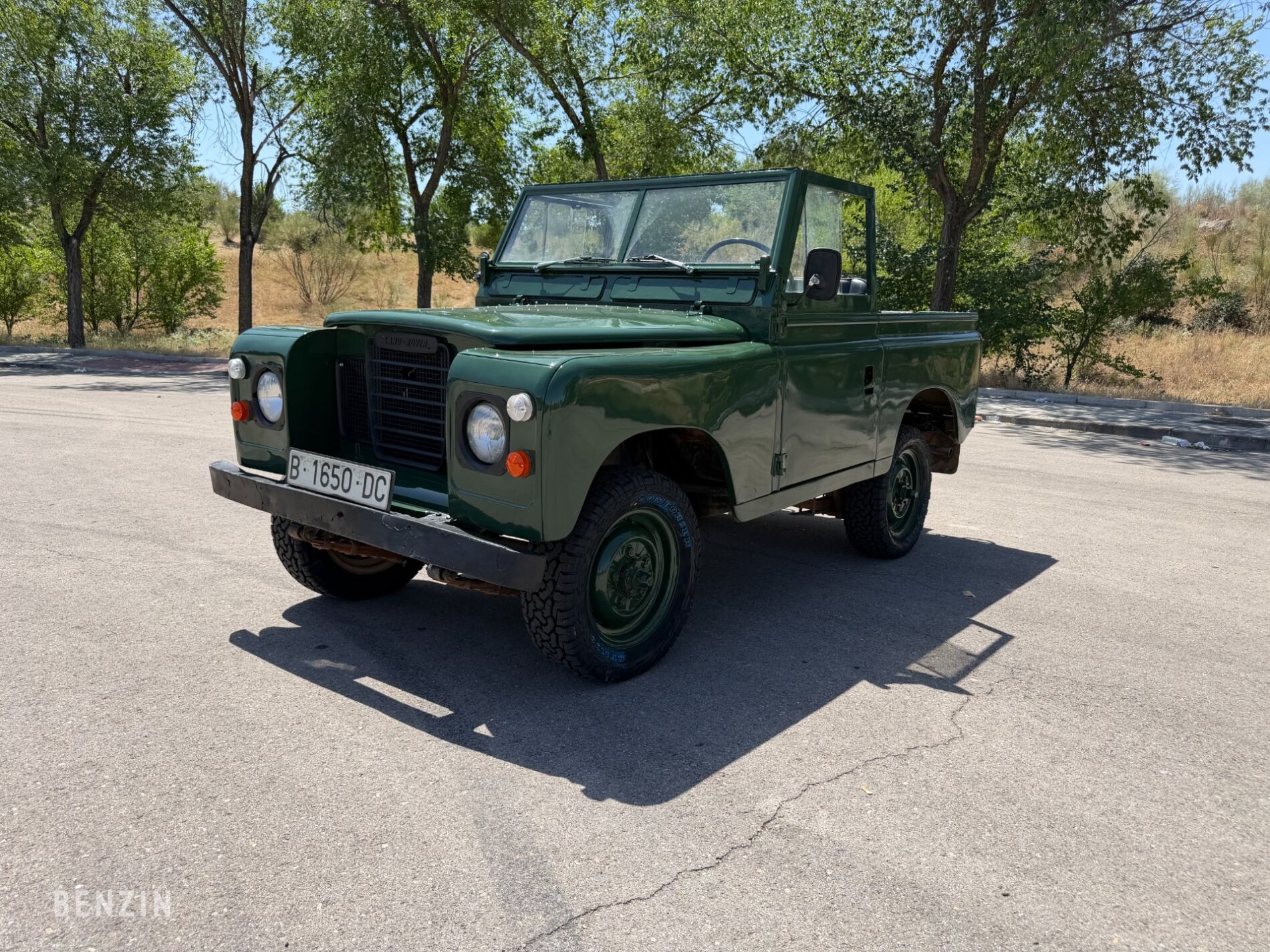  Land Rover Santana 