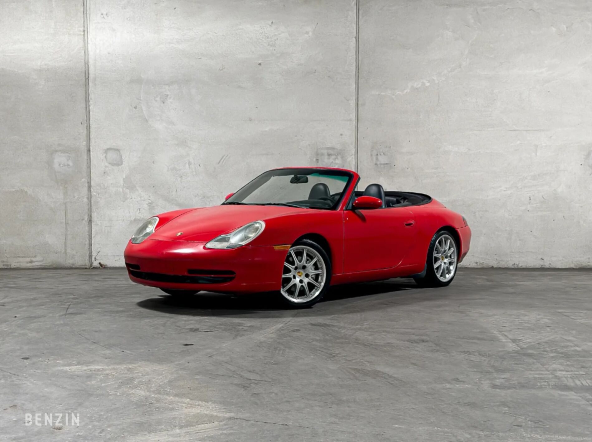 Porsche 911 Type 996 Carrera 4 Cabriolet - 2000