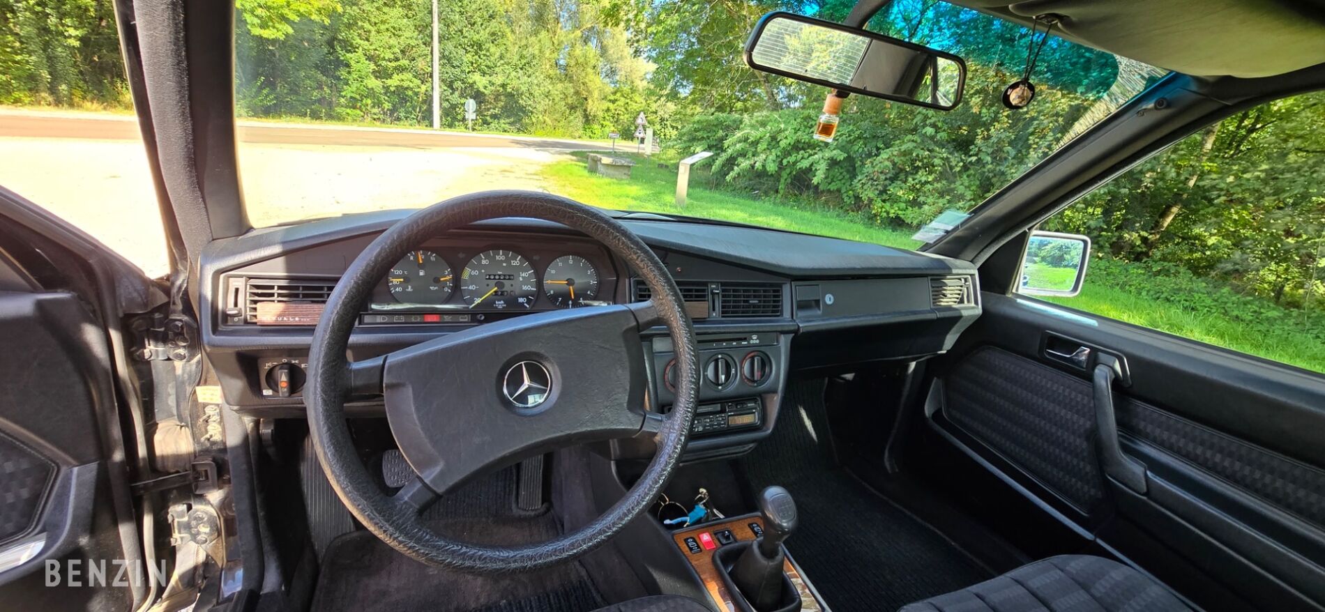 Mercedes 190D