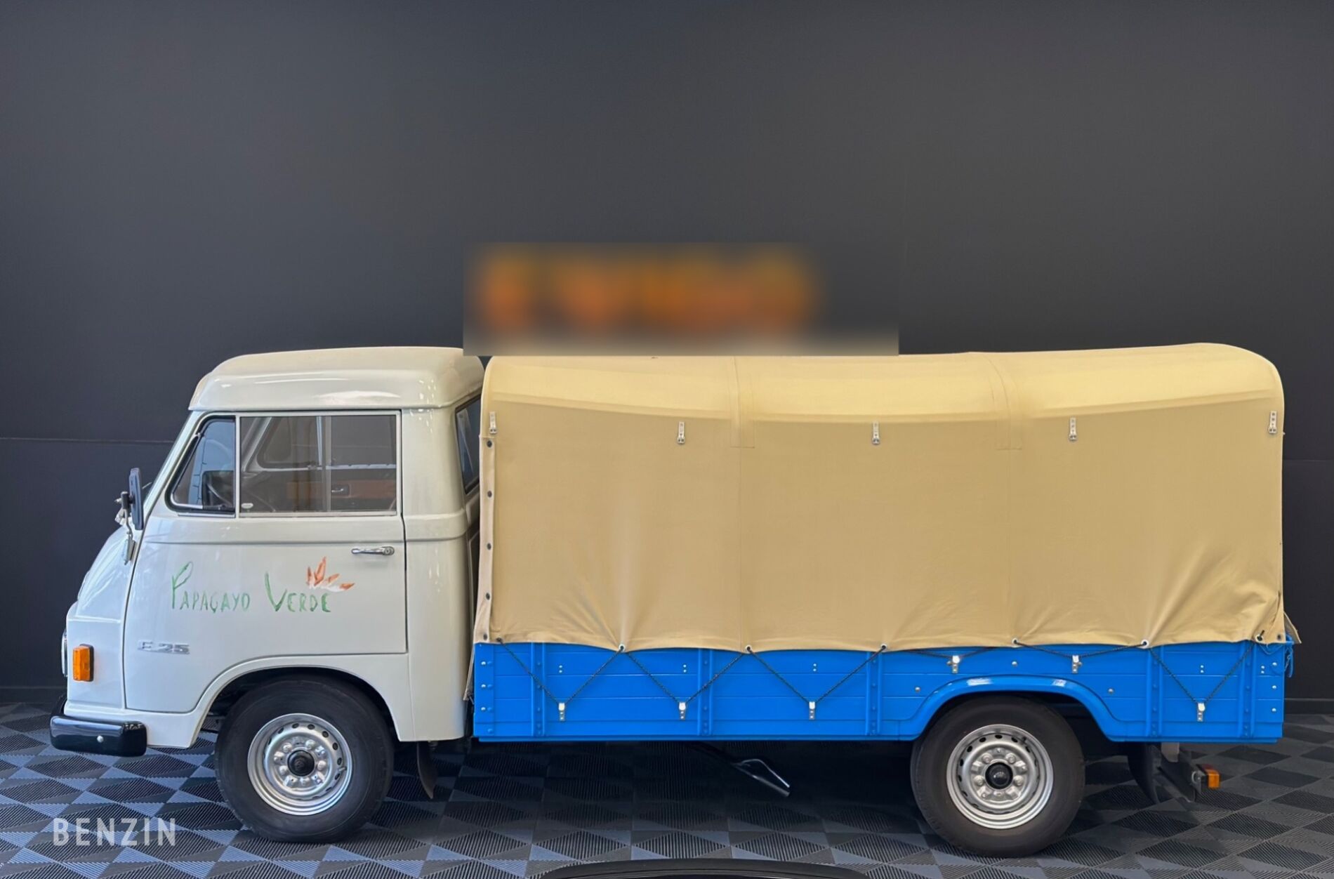 Hanomag Henschel F25 Plateau - 1971