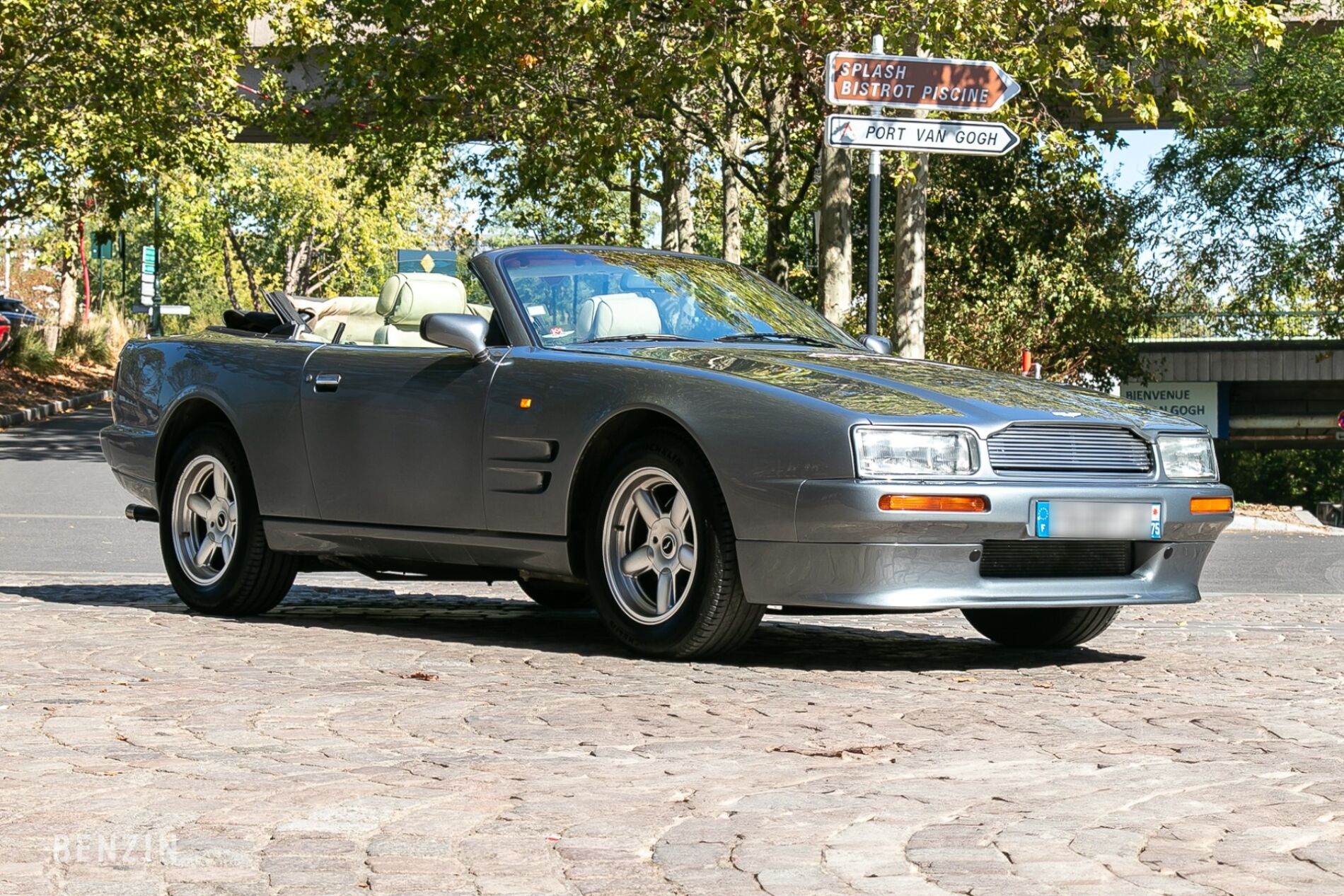 Aston Martin Virage Volante