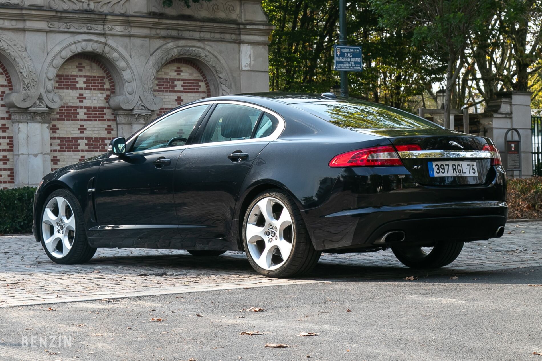 Jaguar XF SV8 Supercharged Jaguar XF SV8 Supercharged
