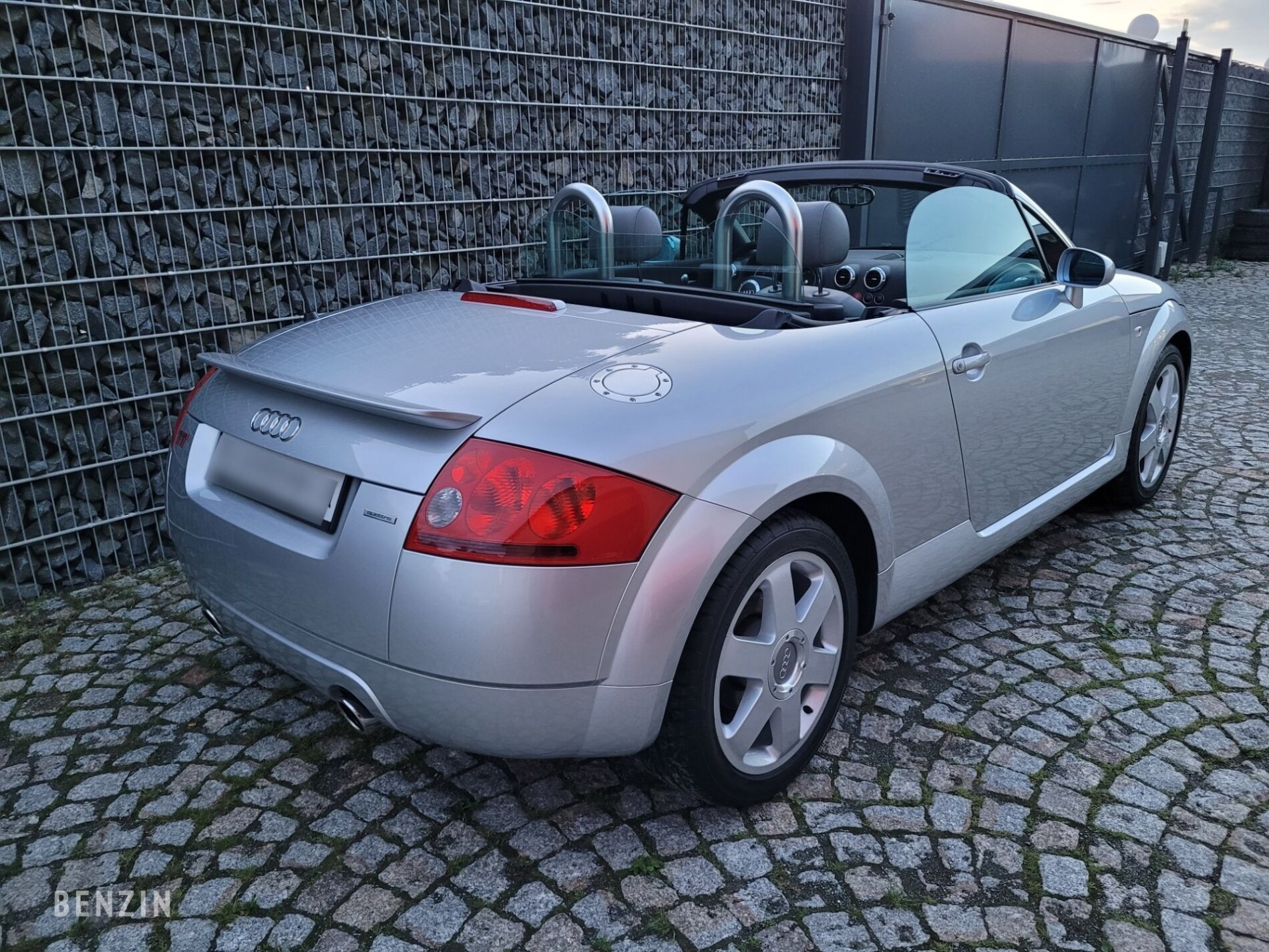  Audi TT Roadster 