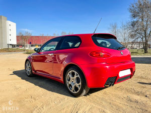 Alfa Romeo 147 GTA - 2004