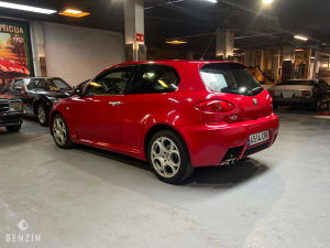 Alfa Romeo 147 GTA - 2004