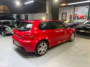 Alfa Romeo 147 GTA - 2004