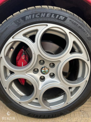 Alfa Romeo 147 GTA - 2004