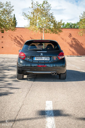 Peugeot 208 GTI BPS - 2016