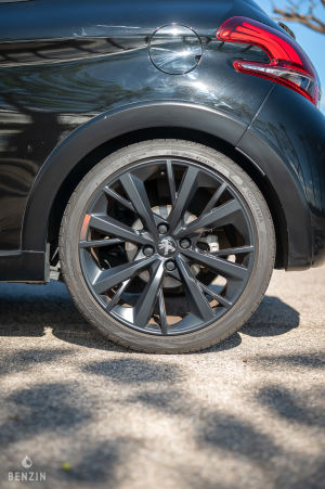 Peugeot 208 GTI BPS - 2016