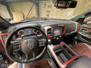 Dodge RAM 1500 Sport - 2017