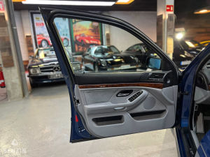 BMW 520i e39 1800km - 2000