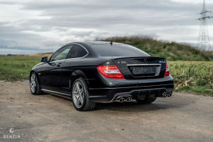 Mercedes-Benz C63 AMG Coupé - 2012