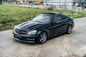 Mercedes-Benz C63 AMG Coupé - 2012