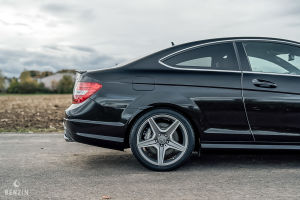 Mercedes-Benz C63 AMG Coupé - 2012