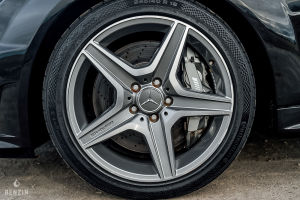 Mercedes-Benz C63 AMG Coupé - 2012