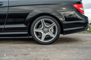 Mercedes-Benz C63 AMG Coupé - 2012