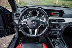 Mercedes-Benz C63 AMG Coupé - 2012
