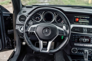 Mercedes-Benz C63 AMG Coupé - 2012