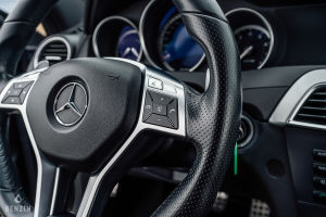 Mercedes-Benz C63 AMG Coupé - 2012