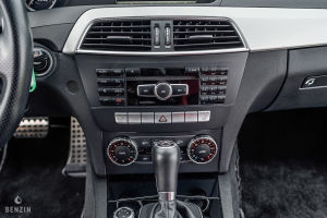 Mercedes-Benz C63 AMG Coupé - 2012