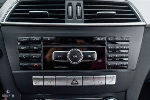 Mercedes-Benz C63 AMG Coupé - 2012