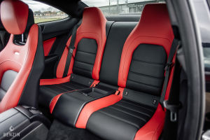 Mercedes-Benz C63 AMG Coupé - 2012