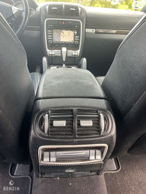 Porsche Cayenne GTS - 2009