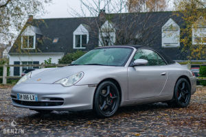 Porsche 911 type 996 C4 Cabriolet - 2002